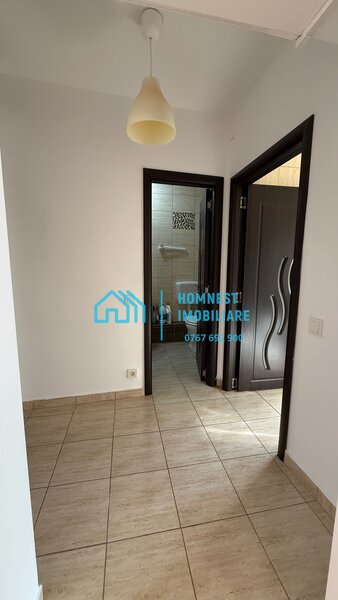 Bulevardul Burebista nr. 1, Piata Alba Iulia, garsoniera.