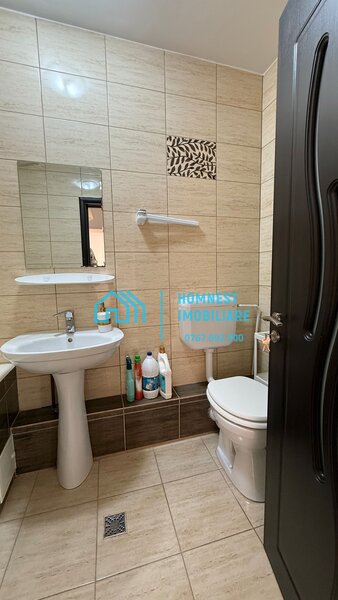 Bulevardul Burebista nr. 1, Piata Alba Iulia, garsoniera.